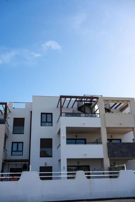 Sunny Luxury Apartment With Two Great Sunny - Level Terraces, Two Swimming Pools, In A New Complex Pueblo Majorero, Close To Fuerteventura Golf Club, Next To The Beach , Atlantico Shopping Mall And Casino In Caleta De Fuste Ngoại thất bức ảnh
