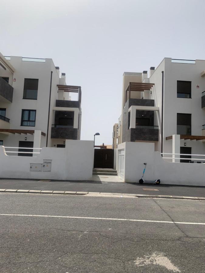 Sunny Luxury Apartment With Two Great Sunny - Level Terraces, Two Swimming Pools, In A New Complex Pueblo Majorero, Close To Fuerteventura Golf Club, Next To The Beach , Atlantico Shopping Mall And Casino In Caleta De Fuste Ngoại thất bức ảnh